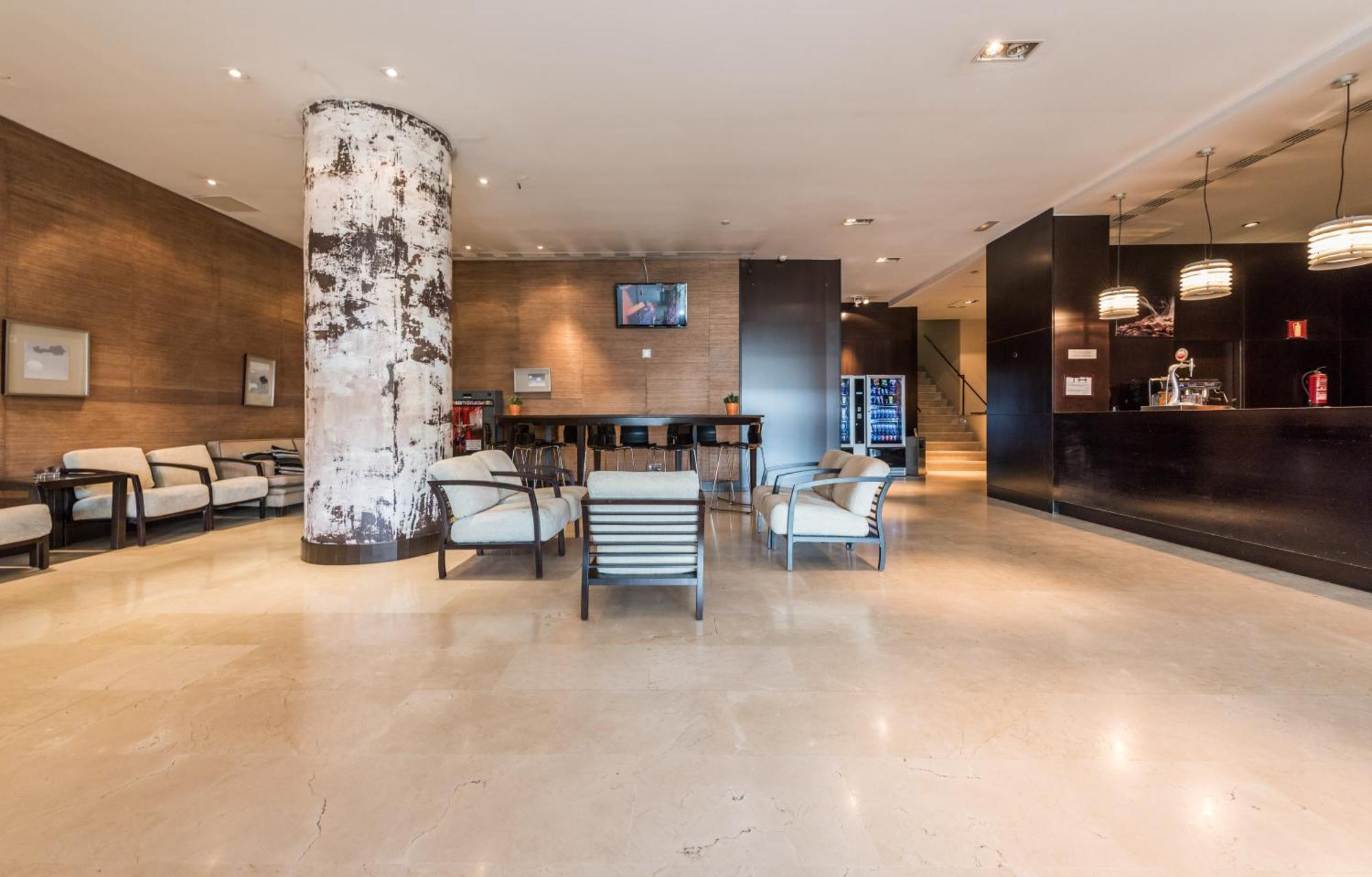 Hotel Mercader — Foto 2